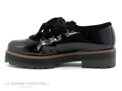 Folies POUM - Noir Verni - Chaussure Basse Femme -Chaussure Soldes Boutique cd24607c73b9e66c561f35ea11d5d5ef img 6660.jpg 125179